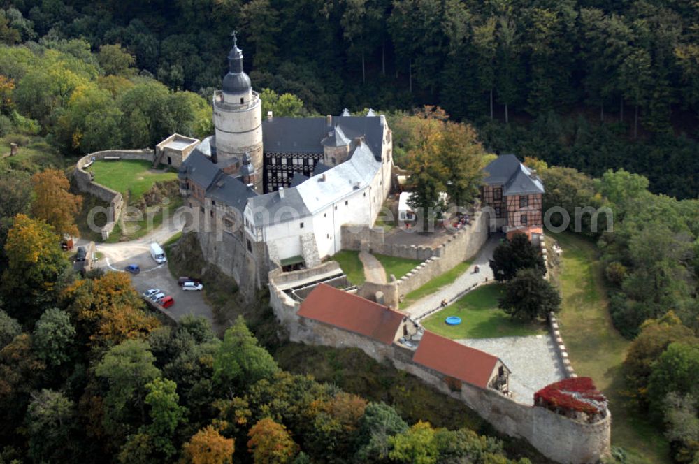 Aerial image Falkenstein/ Harz - Die Burg Falkenstein ist eine hochmittelalterliche Burg in der Gemarkung Stadt Falkenstein/Harz, zwischen Aschersleben und Harzgerode. Sie liegt hoch über dem Selketal. Sie ist Bestandteil der Straße der Romanik. Hier befindet sich unter an derem auch eine Falknerei und eine Gastronomie, die auch traditionelle Ritteressen anbietet, auf der Burg. Homepage: http://