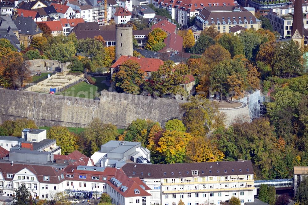 Aerial photograph Bielefeld - View of the Castle and Fortress Sparrenberg in Bielefeld in the state North Rhine-Westphalia. The Sparrenburg is a restored fortress in the district Mitte of Bielefeld. It is situated on the Sparrenberg in the Teutoburg Forest