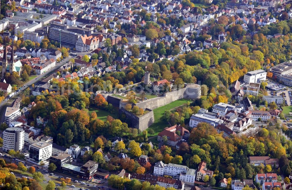 Bielefeld from the bird's eye view: View of the Castle and Fortress Sparrenberg in Bielefeld in the state North Rhine-Westphalia. The Sparrenburg is a restored fortress in the district Mitte of Bielefeld. It is situated on the Sparrenberg in the Teutoburg Forest