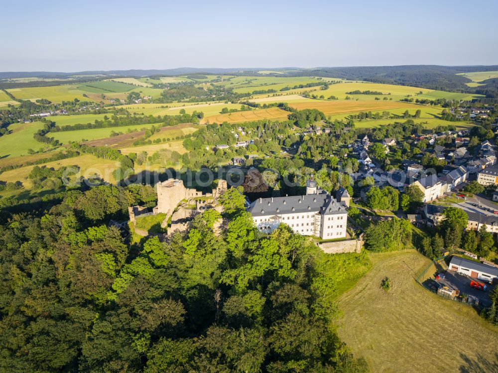 Frauenstein from the bird's eye view: Castle of the fortress Frauenstein in Frauenstein in the state Saxony, Germany