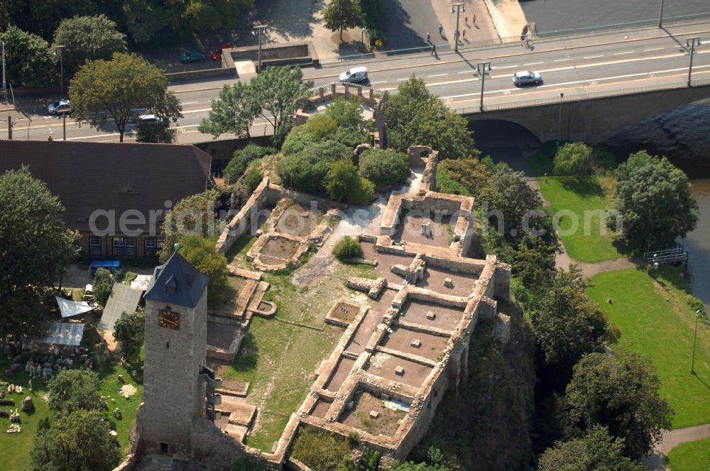 Halle (Saale) from the bird's eye view: Strasse der Romanik: Die Stadt Halle erwarb 1906 die Burgruine, und machte die seit 1966 als Architekturmuseum dienende Burg der Öffentlichkeit zugänglich. Nach 1919 erfolgte der Ausbau zu einer Kunstgewerbeschule, ab 1958 Hochschule für industrielle Formgestaltung, seit 1990 Hochschule für Kunst und Design.