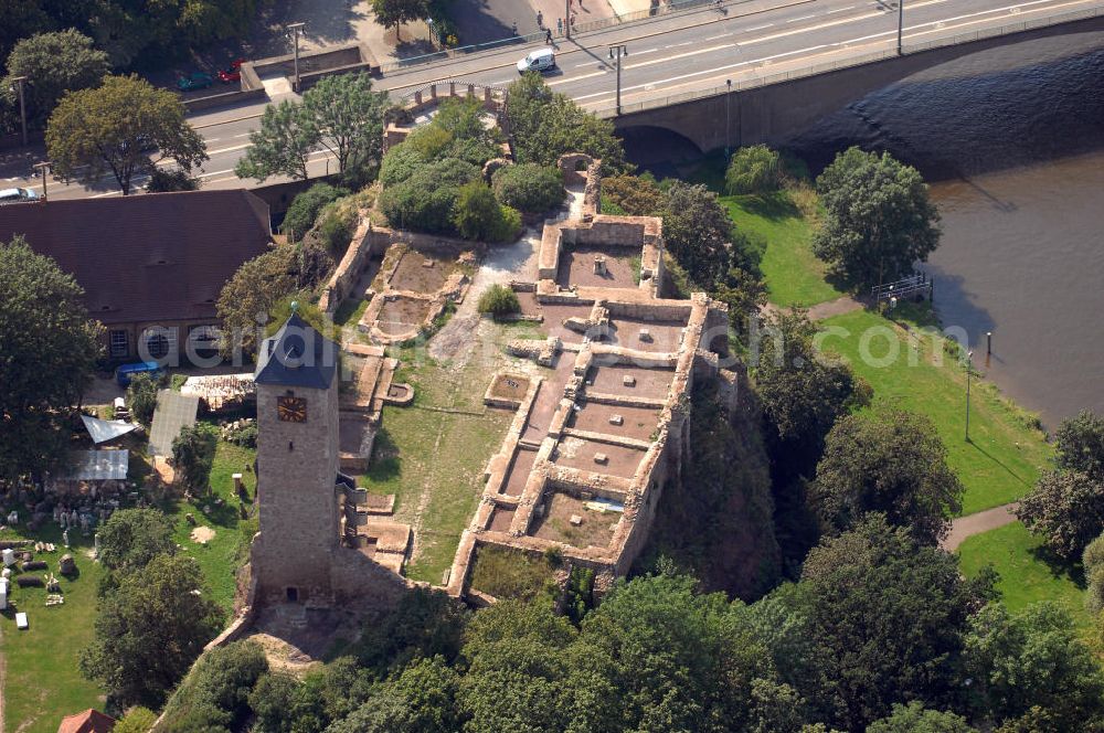 Halle (Saale) from above - Strasse der Romanik: Die Stadt Halle erwarb 1906 die Burgruine, und machte die seit 1966 als Architekturmuseum dienende Burg der Öffentlichkeit zugänglich. Nach 1919 erfolgte der Ausbau zu einer Kunstgewerbeschule, ab 1958 Hochschule für industrielle Formgestaltung, seit 1990 Hochschule für Kunst und Design.