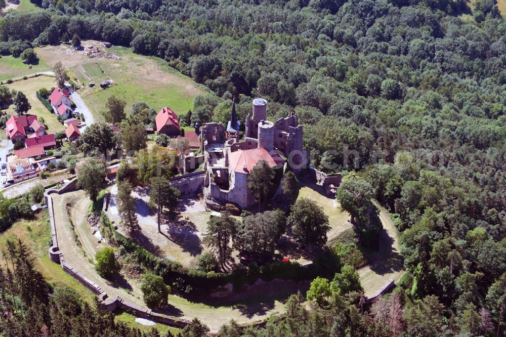 Bornhagen from the bird's eye view: Fortress of Hanstein Castle in Bornhagen, Thuringia, Germany