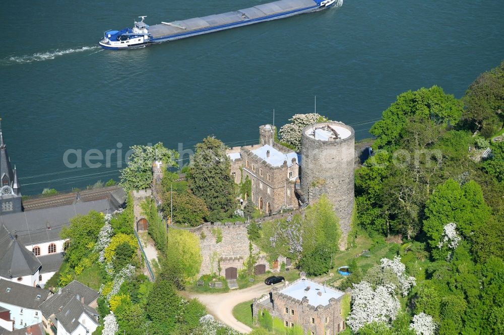 Niederheimbach from above - Castle of the fortress Heimburg (Hohneck) on Rheinstrasse in Niederheimbach in the state Rhineland-Palatinate, Germany