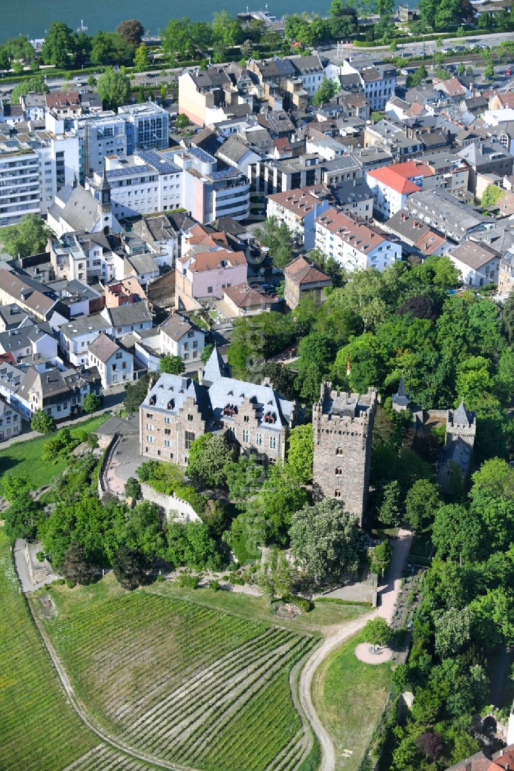 Aerial image Bingen am Rhein - Castle of the fortress Klopp in Bingen am Rhein in the state Rhineland-Palatinate, Germany