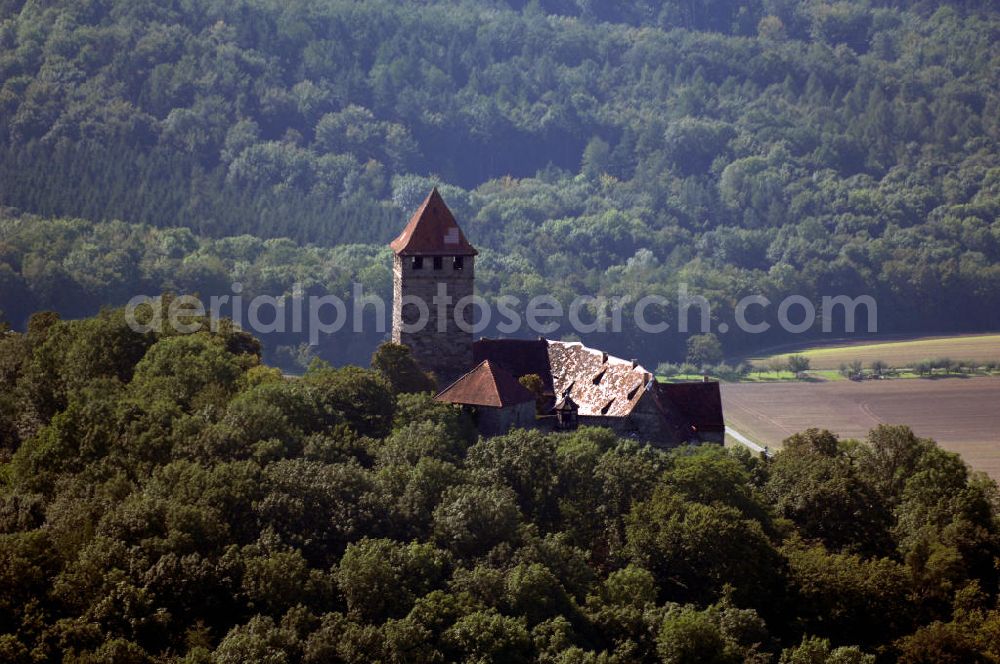 Oberstenfeld from the bird's eye view: Blick auf die Burg Lichtenberg in Oberstenfeld. Die Burg wurde 1197 erstmals urkundlich erwähnt und gilt als eine der ältesten Stauferburgen Deutschlands. Sie ist bewohnt und beherbergt ein nur zu besonderen Anlässen geöffnetes Restaurant. Kontakt: Inh. Freiherr von und zu Weiler, Burg Lichtenberg, 71720 Oberstenfeld, Tel. +49(0)7062 40 17, Fax +49(0)7062 40 28, Email: Burglichtenberg@gmx.de