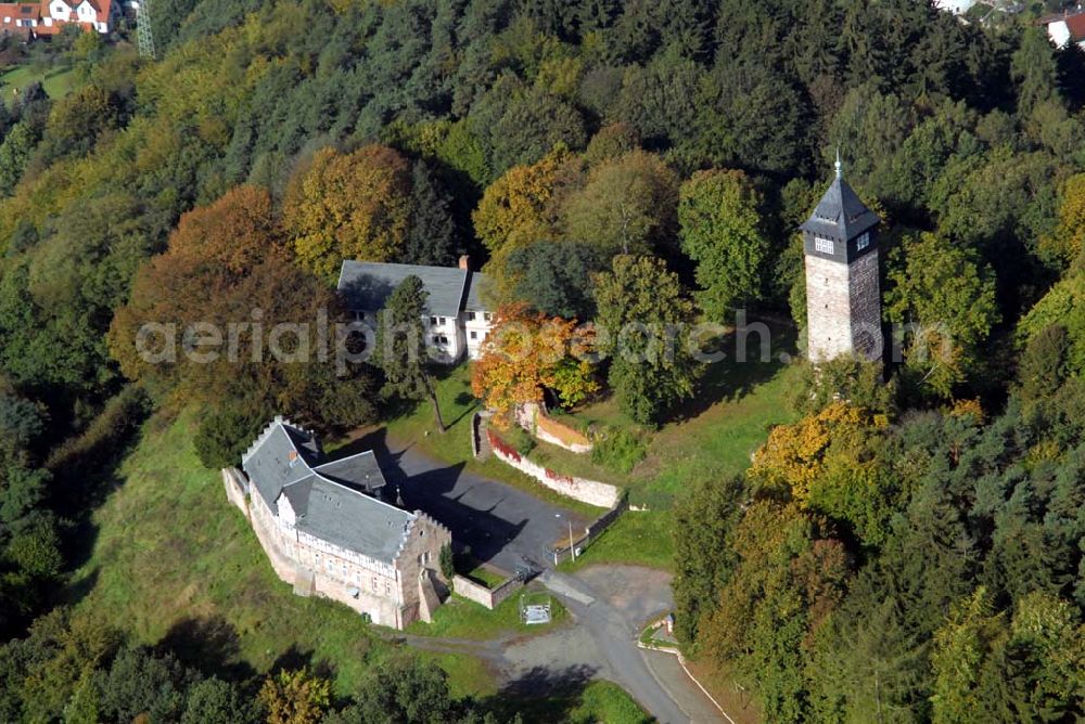 Wasungen from the bird's eye view: Blick auf die Burg Maienluft in der Rhön. Die Burgruine beherbegt mittlerweile eine Gaststätte und ein Hotel. Kontakt: Burg Maienluft, Hotel/Restaurant, 98634 Wasungen, Inh.: Rudi Leifer. Tel.:036941-7840