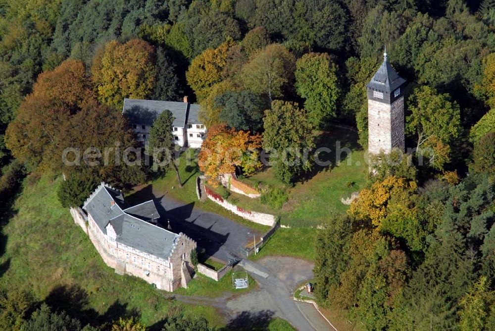 Aerial image Wasungen - Blick auf die Burg Maienluft in der Rhön. Die Burgruine beherbegt mittlerweile eine Gaststätte und ein Hotel. Kontakt: Burg Maienluft, Hotel/Restaurant, 98634 Wasungen, Inh.: Rudi Leifer. Tel.:036941-7840