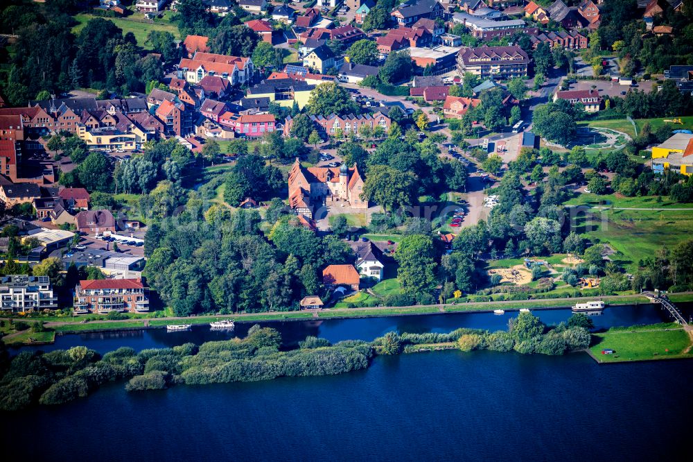 Aerial image Geestland - Castle of the fortress Museum Burg Bad Bederkesa on street Amtsstrasse in Geestland in the state Lower Saxony, Germany