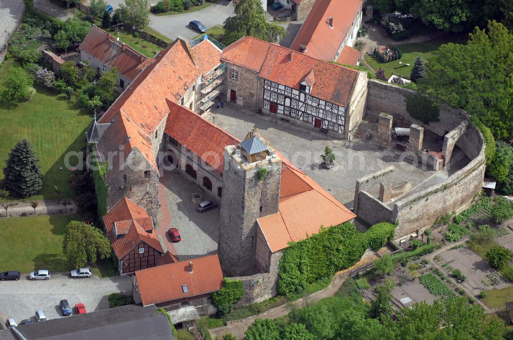 Oebisfelde - Weferlingen from above - Blick auf die Burg Oebisfelde in Oebisfelde-Weferlingen in Sachsen-Anhalt. Die Burg Oebisfelde, auch Sumpfburg Oebisfelde genannt, ist eine der ältesten noch erhaltenen Sumpfburgen in Europa und stammt aus dem 10. Jahrhundert. View of the Castle in Oebisfelde in Oebisfelde-Weferlingen, Saxony-Anhalt. The castle Oebisfelde is one of the oldest surviving swamp castles in Europe, dating from the 10th Century.