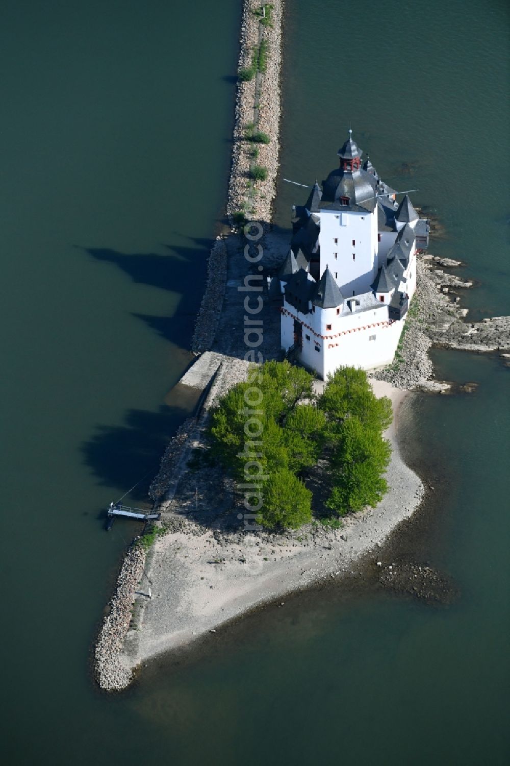 Kaub from above - Castle of the fortress Pfalzgrafenstein Castle in the district Falkenau in Kaub in the state Rhineland-Palatinate, Germany