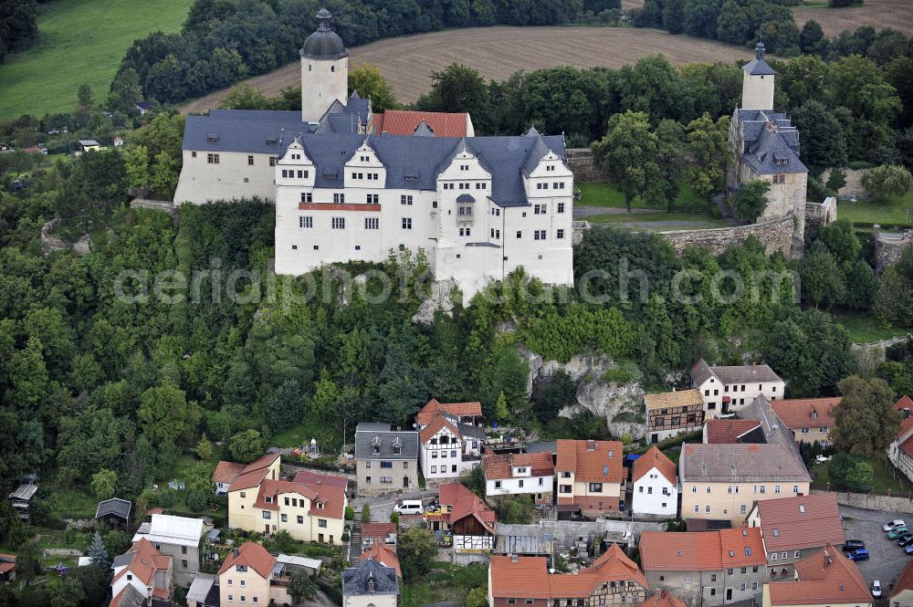 Ranis from above - Blick auf die Burg Ranis. Das Renaissanceschloss aus dem 16. Jahrhundert basiert auf einer Wehrburg aus dem 12. Jahrhundert. View of the Castle Ranis. The Renaissance castle of the 16th Century based on a fortress from the 12th Century.