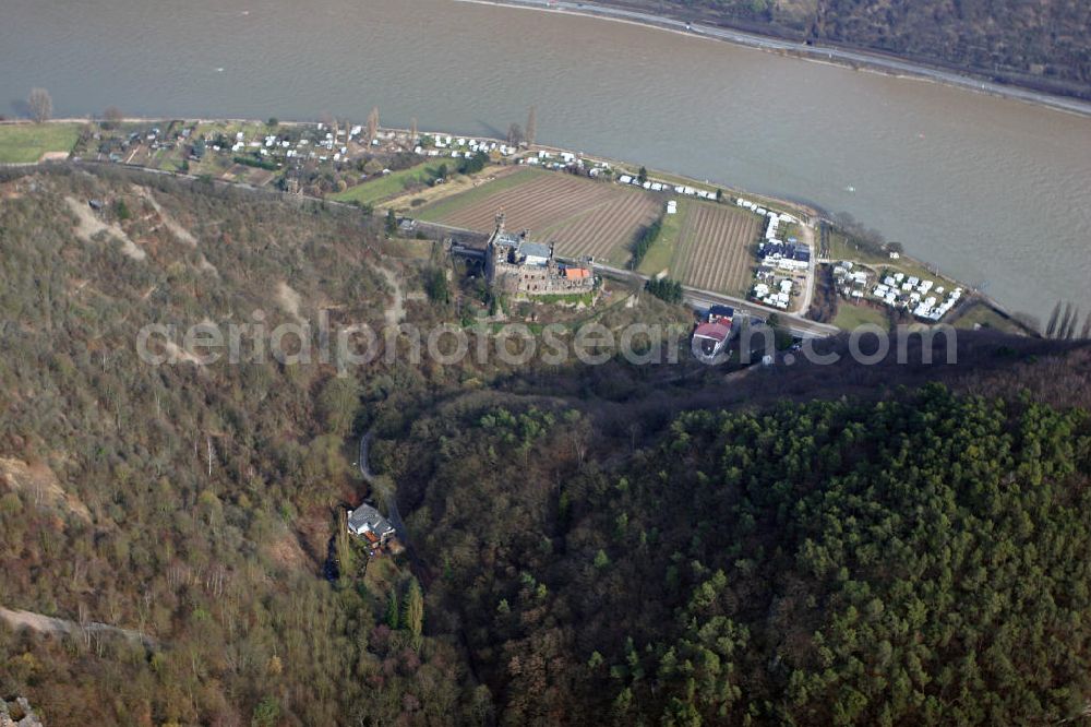 Aerial photograph Trechtingshausen - Die Burg Reichenstein, auch Falkenburg genannt, über dem Rhein. Die Burg ist Teil des UNESCO-Welterbes Oberes Mittelrheintal. The Castle Reichenstein, also called Falkenburg, on the Rhine. The castle is a part of the UNESCO World Heritage Upper Middle Rhine Valley.