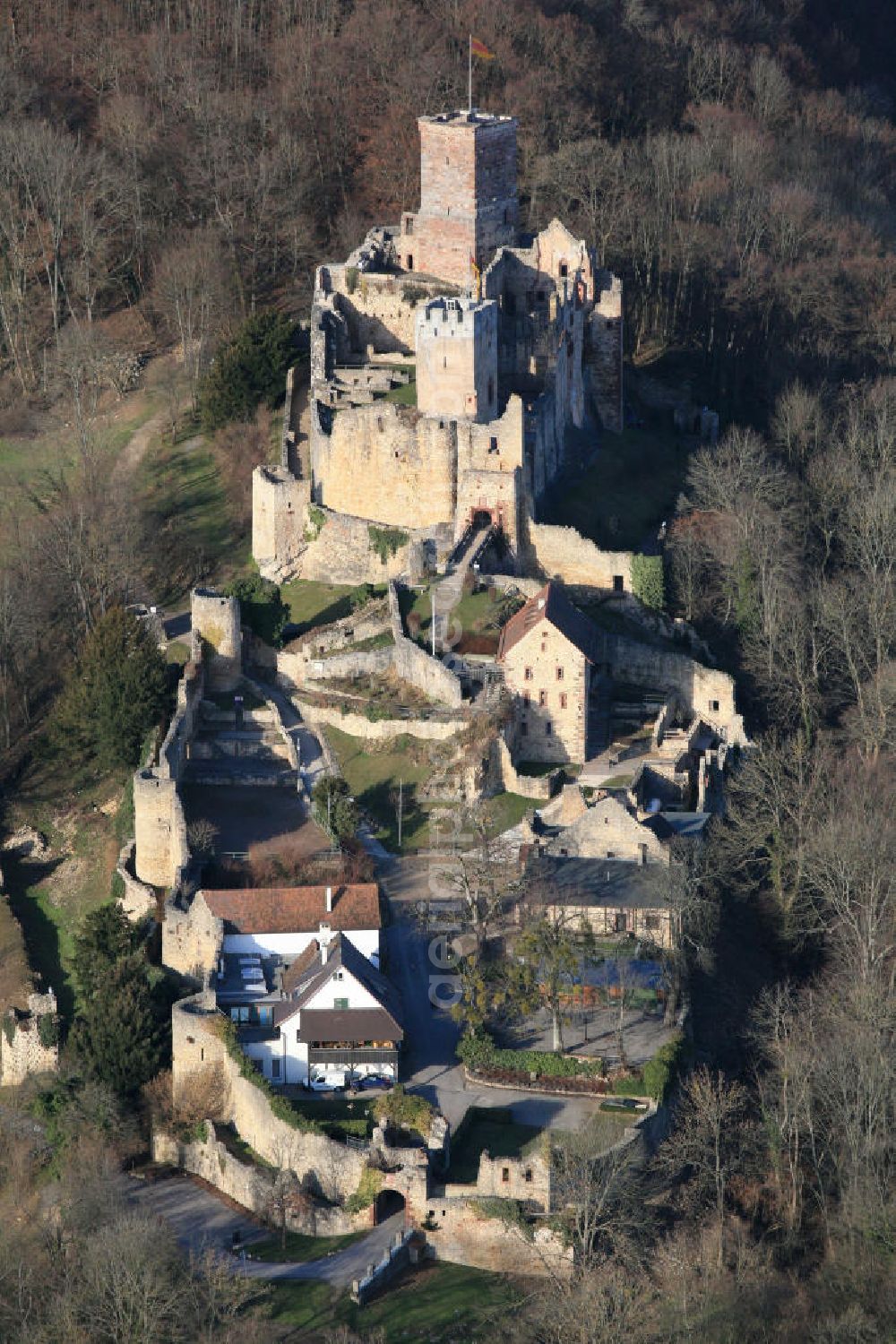 Lörrach from the bird's eye view: Blick auf die Burg Rötteln oberhalb des Lörracher Stadtteils Haagen im Weiler Rötteln, im Volksmund auch Röttler Schloss genannt. Die Burg liegt im äußersten Südwesten Baden-Württembergs. Die Festung war eine der mächtigsten im Südwesten und ist heute die drittgrößte Burgruine Badens und Schauplatz der Burgfestspiele Rötteln. Views of the castle Rötteln in Lörrach.