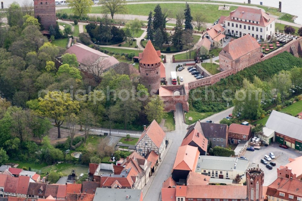 Aerial photograph Tangermünde - Castle of Tangermuende in the state Saxony-Anhalt