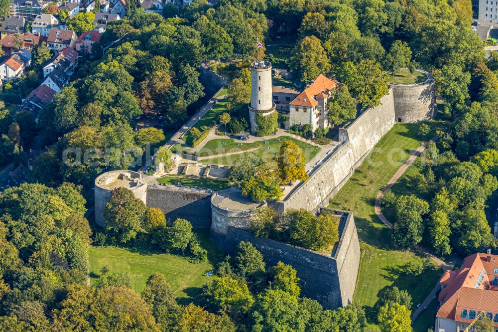 Aerial image Bielefeld - Castle of the fortress Sparrenburg in Bielefeld in the state North Rhine-Westphalia, Germany