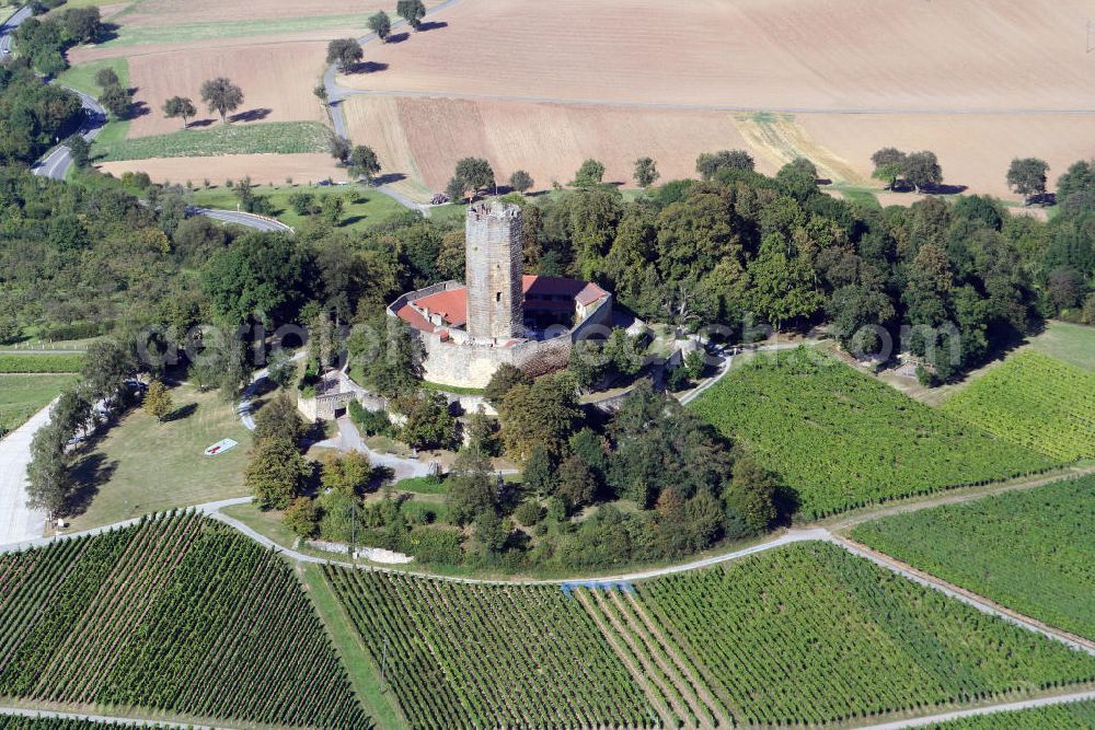 Aerial image Weiler - Bei der Burg Steinsberg handelt es sich um eine mittelalterliche Burganlage im Ort Weiler, ein Stadtteil südlich von Sinsheim, im Rhein-Neckar-Kreis in Baden-Württemberg. Die Burg liegt auf einem 333 Meter hohen Bergkegel, einem ehemaligen Vulkan, dessen Südseite mit Wein bepflanzt ist. Weil sie weithin sichtbar ist, wird sie auch „Kompass des Kraichgaus“ genannt.