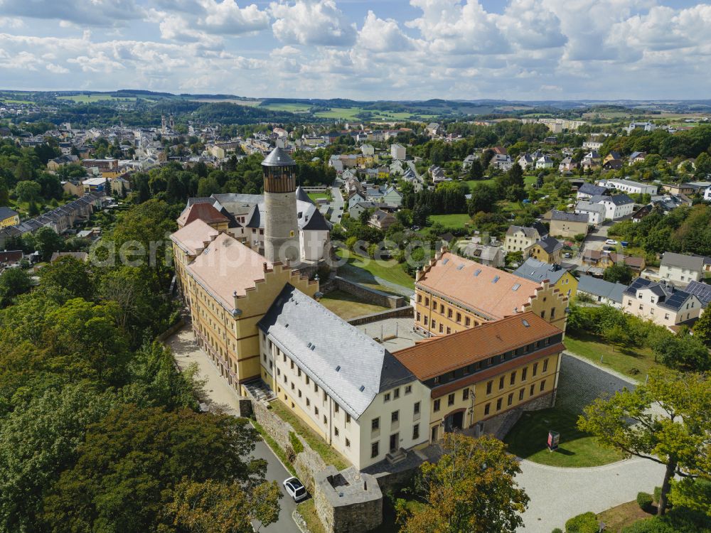 Oelsnitz/Vogtl. from the bird's eye view: Voigtsberg Castle, later called Voigtsberg Palace, is a typical hilltop castle of the High Middle Ages, which was converted into a palace after being destroyed in the Thirty Years' War, in Oelsnitz/Vogtl. in the state of Saxony, Germany