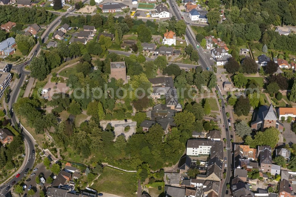 Aerial photograph Elsdorf - Burg Wassenberg in the city wassenberg in North Rhine-Westphalia