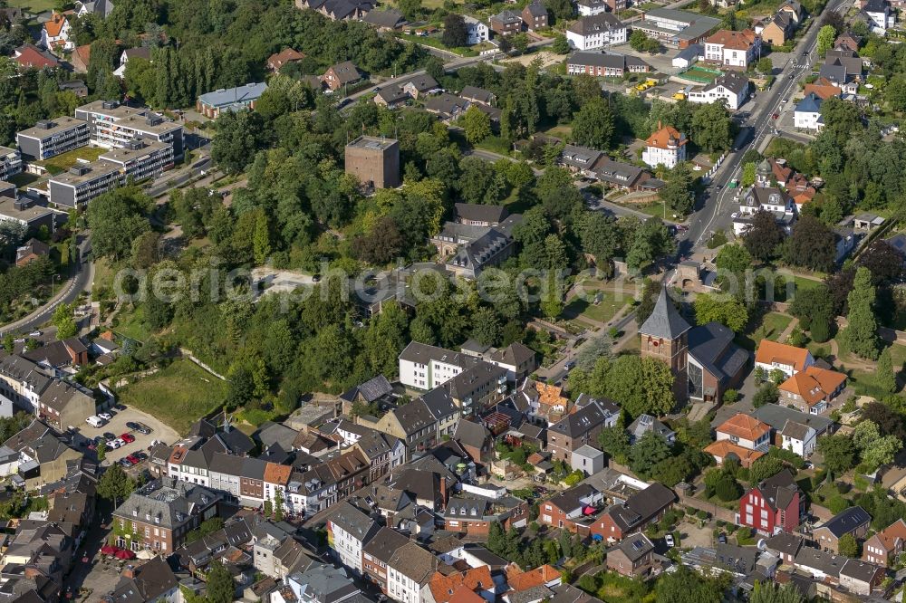 Elsdorf from above - Burg Wassenberg in the city wassenberg in North Rhine-Westphalia