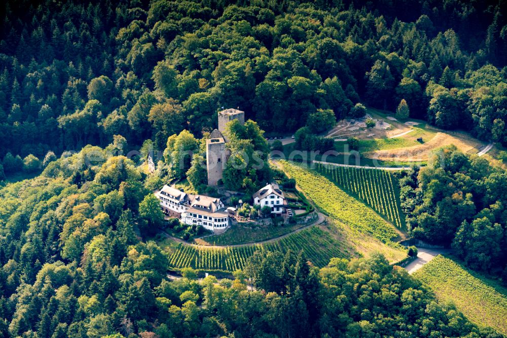 Aerial photograph Bühl - Castle of the fortress Windek Ruine and Hotel in Buehl in the state Baden-Wurttemberg, Germany