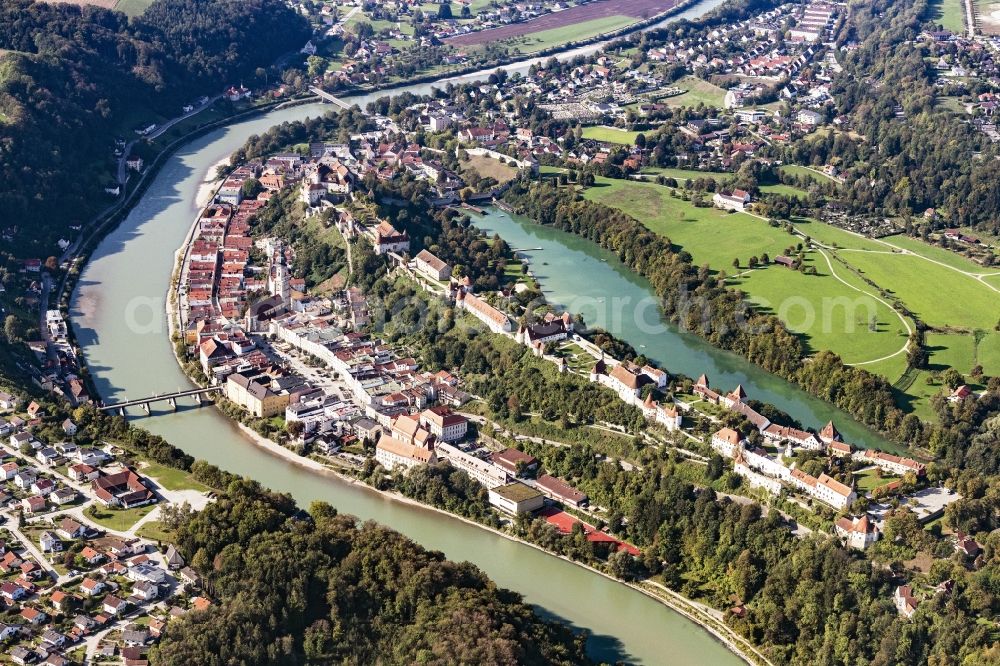 Aerial photograph Burghausen - Castle of Burghausen in the state Bavaria