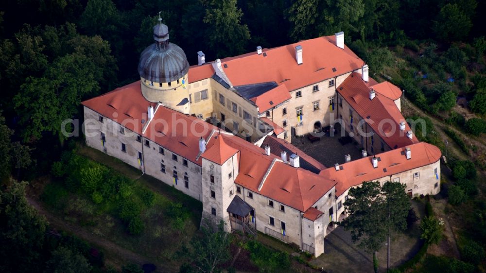 Chotyne from the bird's eye view: Castle of Schloss Grabstejn Grabstejn ( Grabenstein ) in Chotyne in Liberecky kraj, Czech Republic