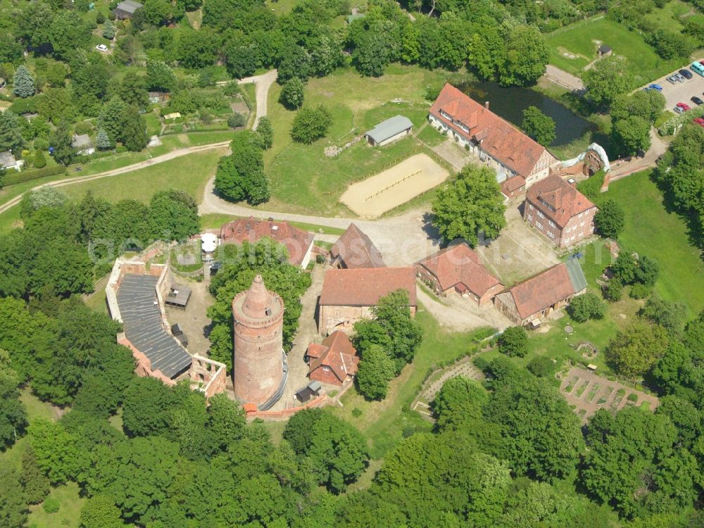 Aerial image Burg Stargard - Castle of the fortress Burg Stargard on Burgberg hill in Burg Stargard in the state of Mecklenburg - Western Pomerania. The premises consist of 11 buildings with the large castle keep