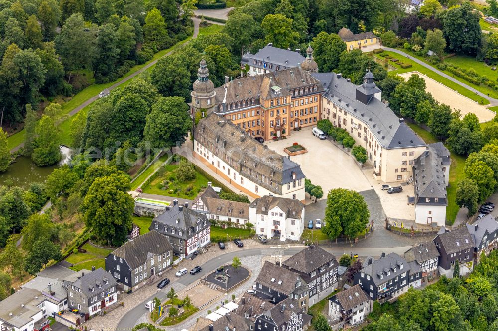 Bad Berleburg from the bird's eye view: Castle complex on the plateau Schloss Berleburg on place Goetheplatz in Bad Berleburg at Siegerland in the state North Rhine-Westphalia, Germany