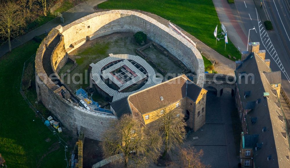 Mülheim an der Ruhr from the bird's eye view: Castle of Schloss Broich in Muelheim on the Ruhr in the state North Rhine-Westphalia