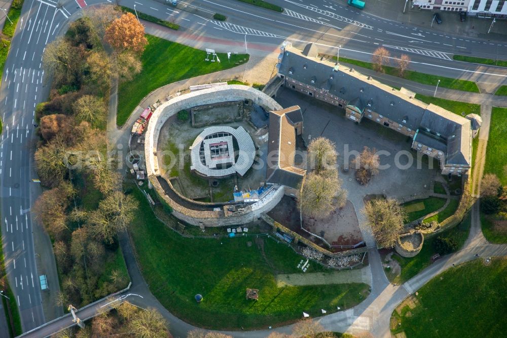 Aerial image Mülheim an der Ruhr - Castle of Schloss Broich in Muelheim on the Ruhr in the state North Rhine-Westphalia