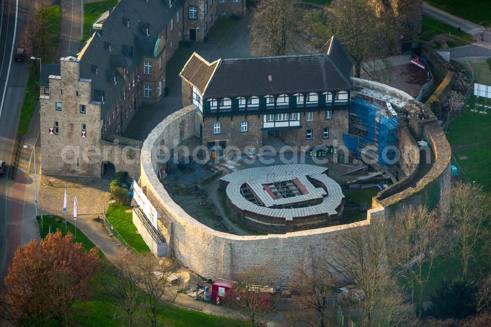 Mülheim an der Ruhr from above - Castle of Schloss Broich in Muelheim on the Ruhr in the state North Rhine-Westphalia