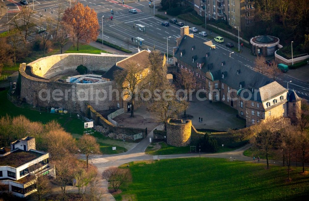 Aerial photograph Mülheim an der Ruhr - Castle of Schloss Broich in Muelheim on the Ruhr in the state North Rhine-Westphalia