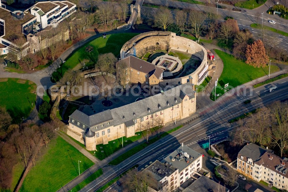 Aerial image Mülheim an der Ruhr - Castle of Schloss Broich in Muelheim on the Ruhr in the state North Rhine-Westphalia