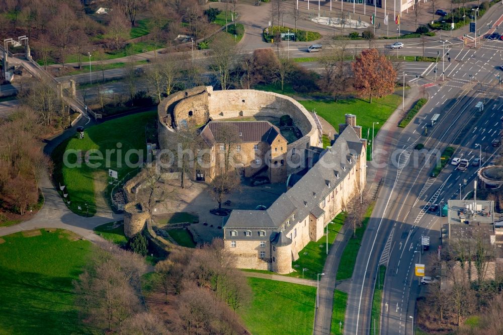 Mülheim an der Ruhr from the bird's eye view: Castle of Schloss Broich in Muelheim on the Ruhr in the state North Rhine-Westphalia