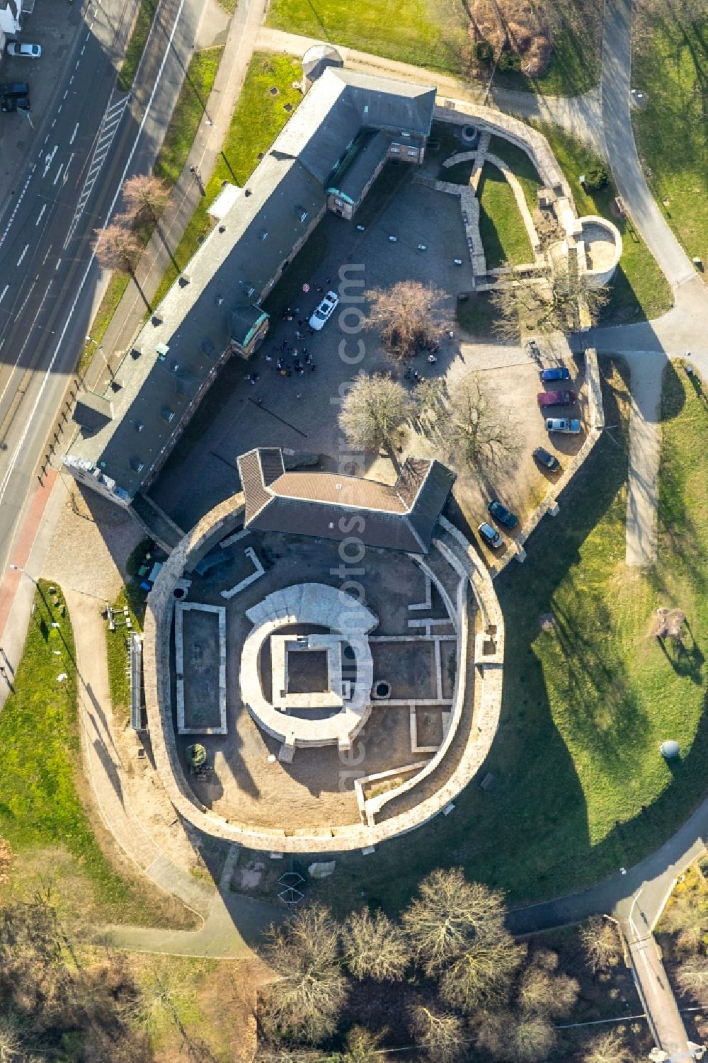 Aerial photograph Mülheim an der Ruhr - Construction site castle of Schloss Broich in Muelheim on the Ruhr in the state North Rhine-Westphalia