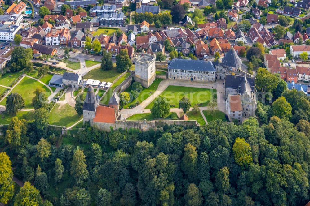 Bad Bentheim from the bird's eye view: Castle of Schloss Burg Bentheim on Schlossstrasse in Bad Bentheim in the state Lower Saxony, Germany