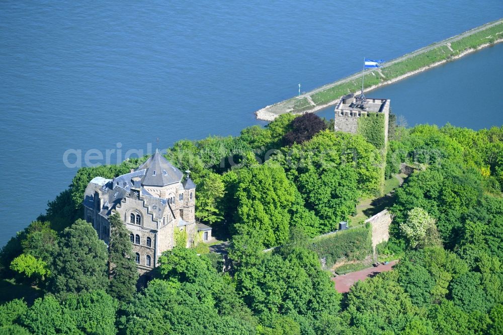 Bad Breisig from the bird's eye view: Castle of Schloss Burg Rheineck on Burgweg in Bad Breisig in the state Rhineland-Palatinate, Germany