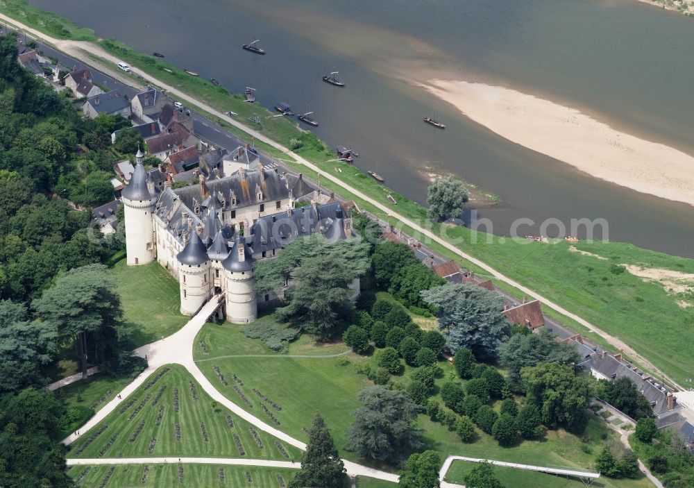 Aerial photograph Chaumont-sur-Loire - Castle of Schloss Chaumont in Chaumont-sur-Loire in Centre-Val de Loire, France