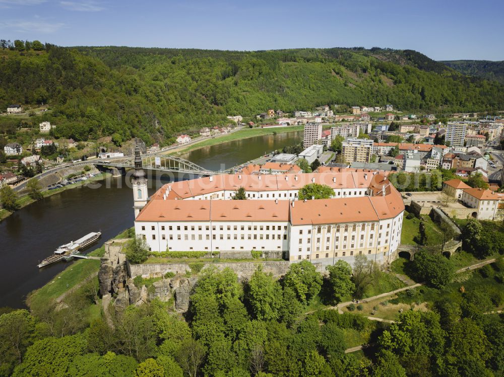 Aerial image Decin - Castle of on street Dlouha Jizda in Decin in Ustecky kraj - Aussiger Region, Czech Republic