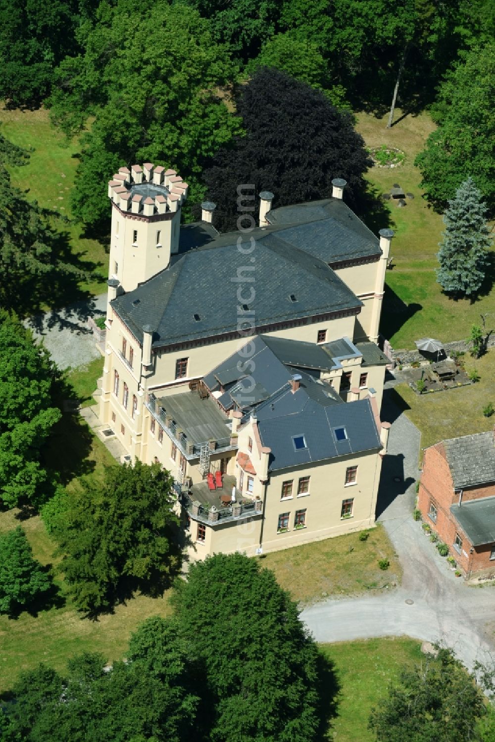 Haldensleben from the bird's eye view: Castle of Detzel in Haldensleben in the state Saxony-Anhalt, Germany