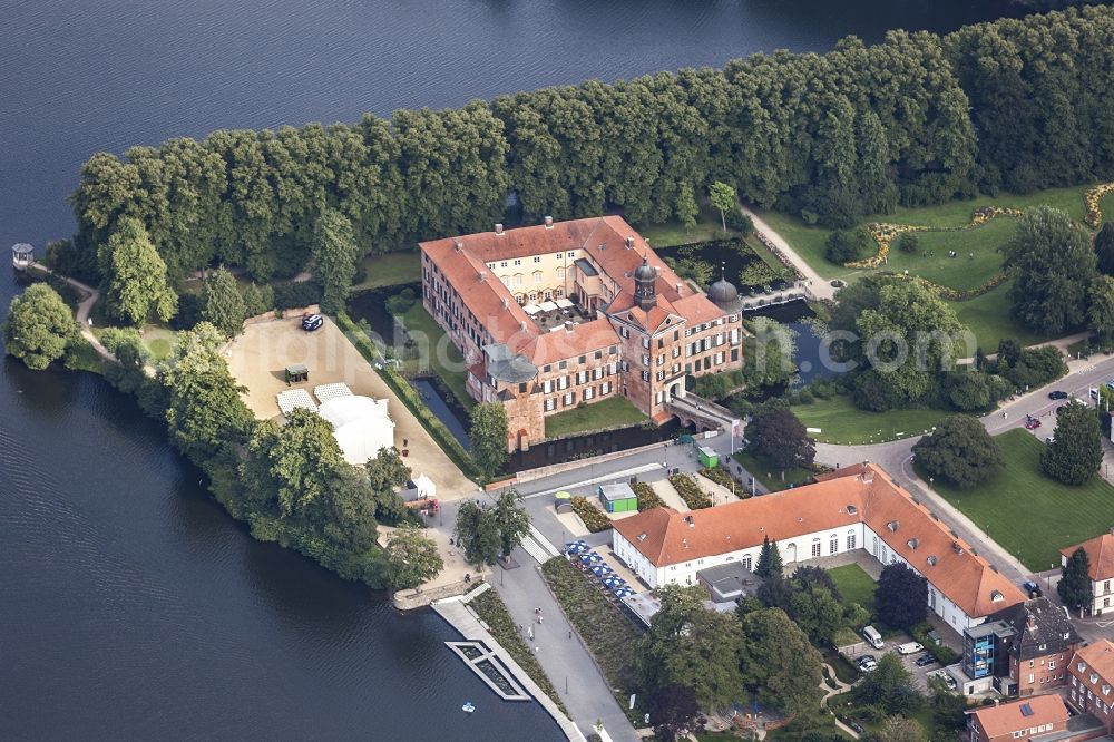 Aerial photograph Eutin - Castle of Schloss Eutin in Eutin in the state Schleswig-Holstein