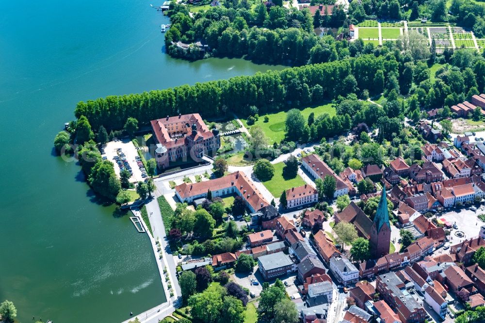 Aerial photograph Eutin - Castle of Schloss Eutin in Eutin in the state Schleswig-Holstein