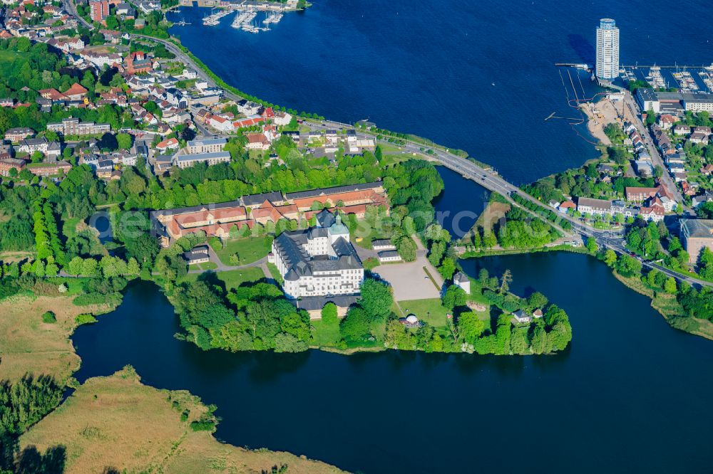 Aerial image Schleswig - Castle of Schloss Gottorf in the district Annettenhoeh in Schleswig in the state Schleswig-Holstein