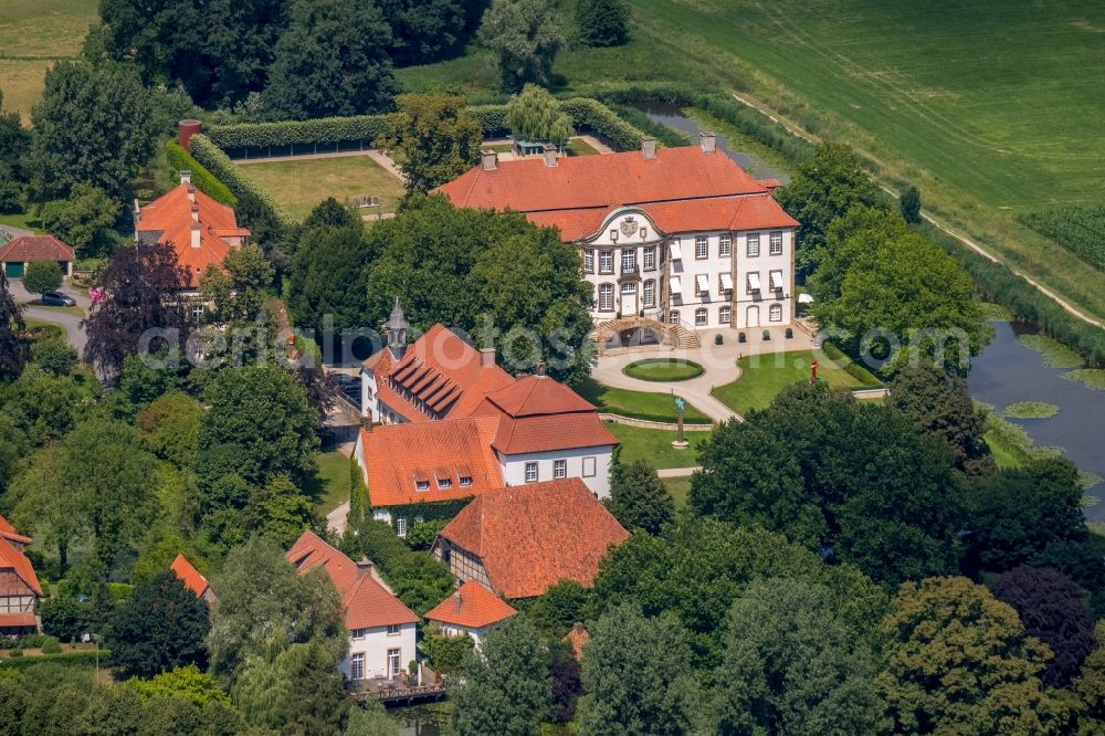 Aerial photograph Harkotten - Castle of Schloss Harkotten in Harkotten in the state North Rhine-Westphalia, Germany