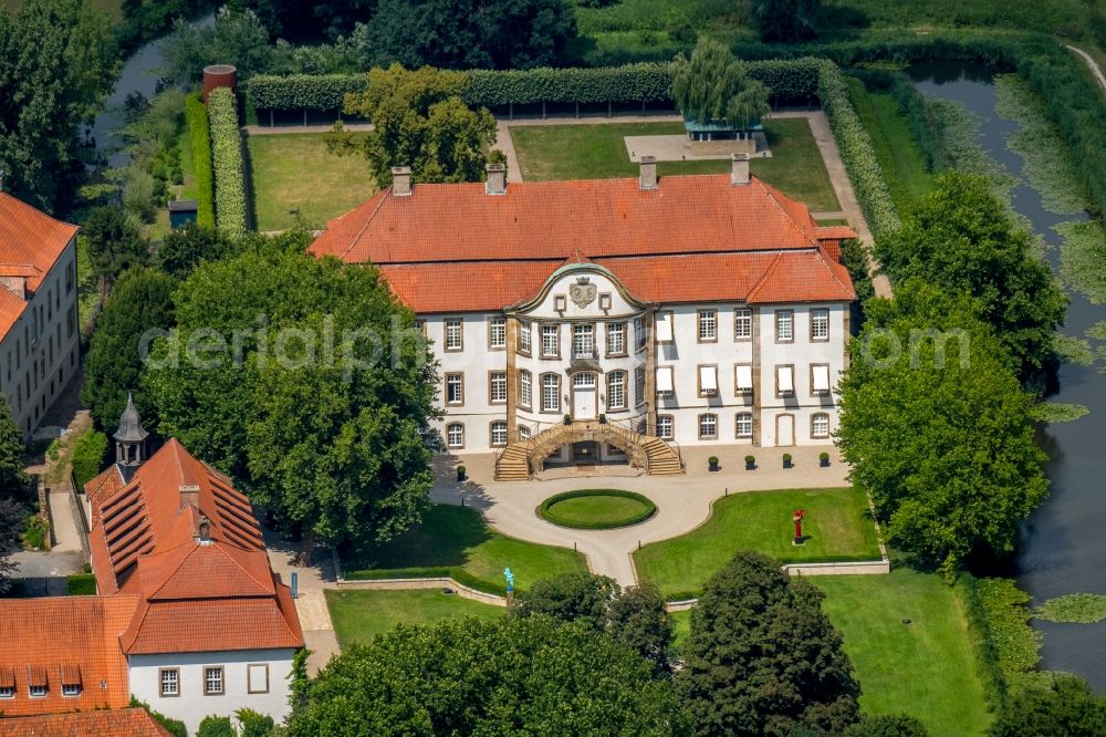 Aerial image Harkotten - Castle of Schloss Harkotten in Harkotten in the state North Rhine-Westphalia, Germany