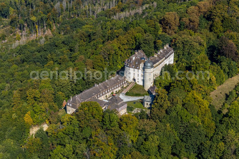 Hinnenburg from above - Castle of Schloss Hinnenburg in Hinnenburg in the state North Rhine-Westphalia, Germany