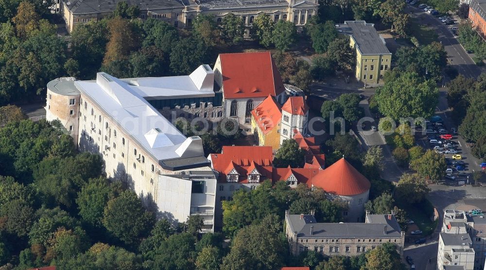 Aerial photograph Halle (Saale) - Castle of Schloss Kunstmuseum Moritzburg on Friedemann-Bach-Platz in the district Mitte in Halle (Saale) in the state Saxony-Anhalt