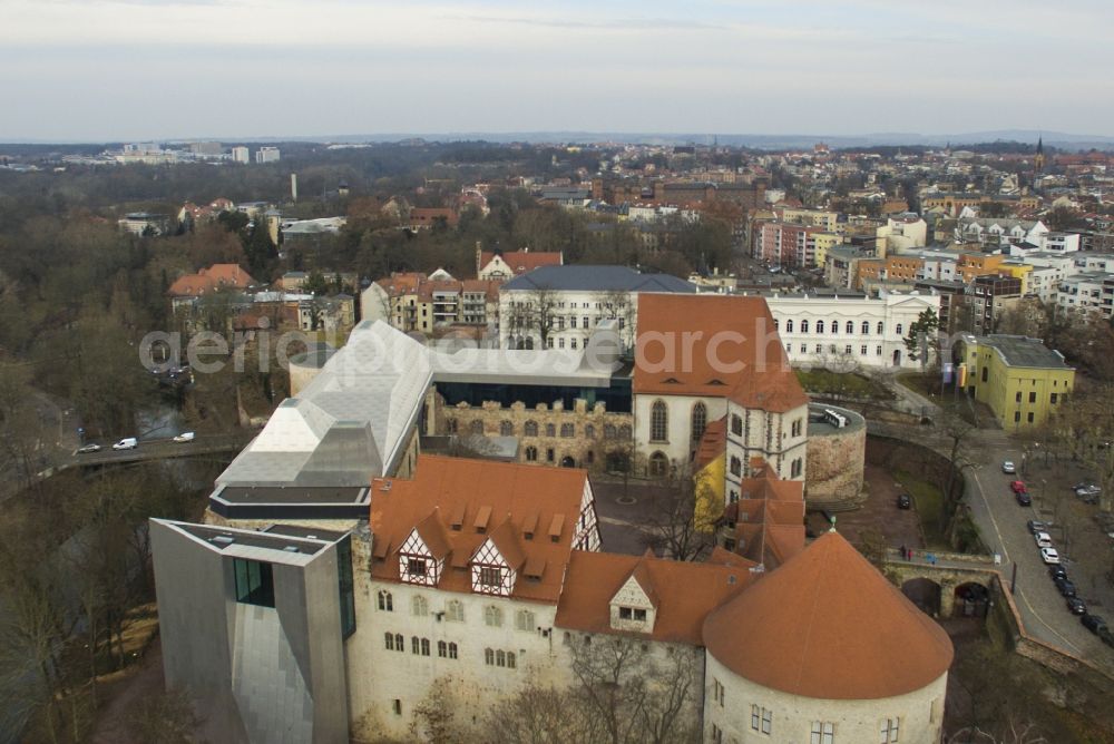 Aerial image Halle (Saale) - Castle of Schloss Kunstmuseum Moritzburg on Friedemann-Bach-Platz in the district Mitte in Halle (Saale) in the state Saxony-Anhalt