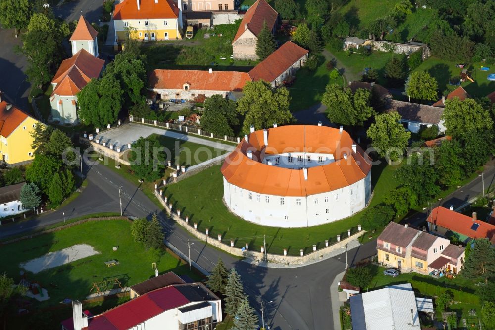 Nepomysl - Pomeisl from above - Castle of Schloss in Nepomysl - Pomeisl in Ustecky kraj - Aussiger Region, Czech Republic